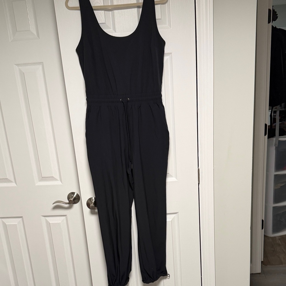 Abercrombie & Fitch Black Sleeveless Jumpsuit